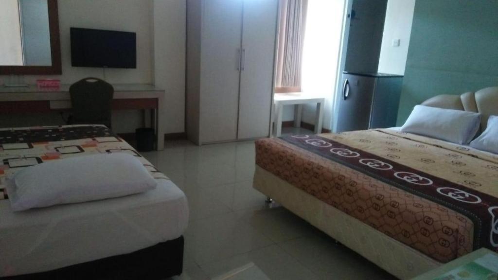Hotel Sulawesi Gorontalo Surabaya Bagian luar foto